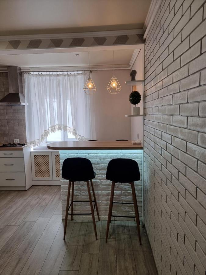 Danyla Galytskogo Apartment Центр Міста, Старе Місто 5Хв Kamyanets-Podilski Dış mekan fotoğraf