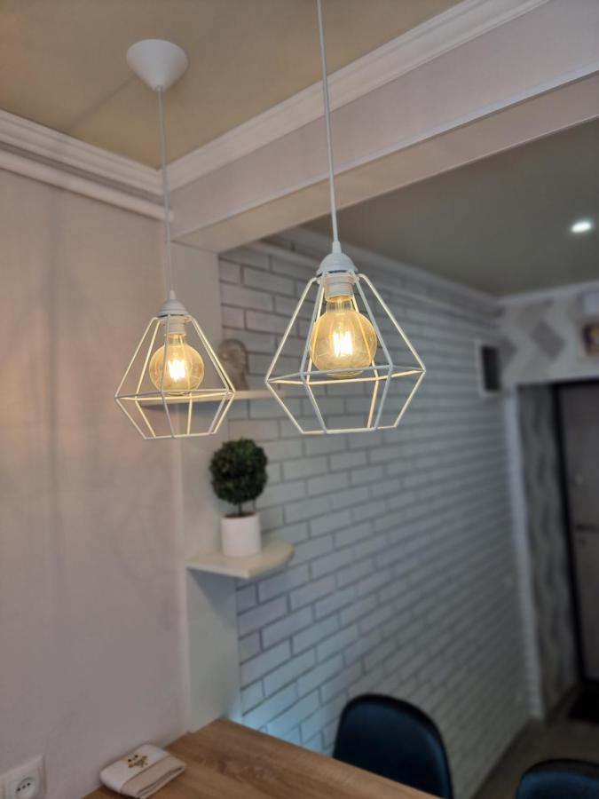 Danyla Galytskogo Apartment Центр Міста, Старе Місто 5Хв Kamyanets-Podilski Dış mekan fotoğraf
